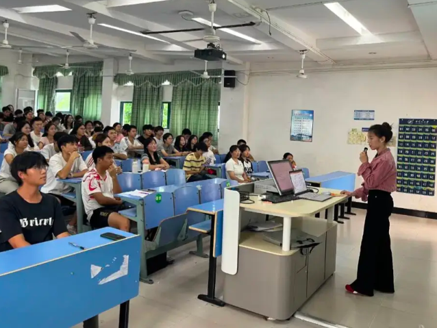 依托心思健康教育的科学方法增强思维政治教育的感染力与实效性 依托心思健康教育的科学方法增强思维政治教育的感染力与实效性